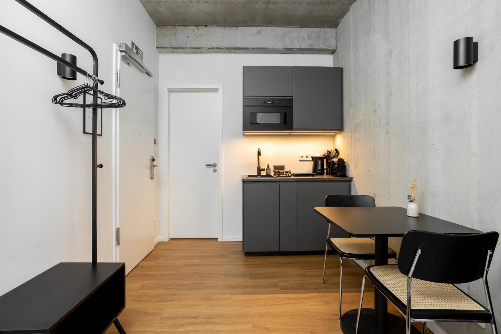 Studio Apartment
