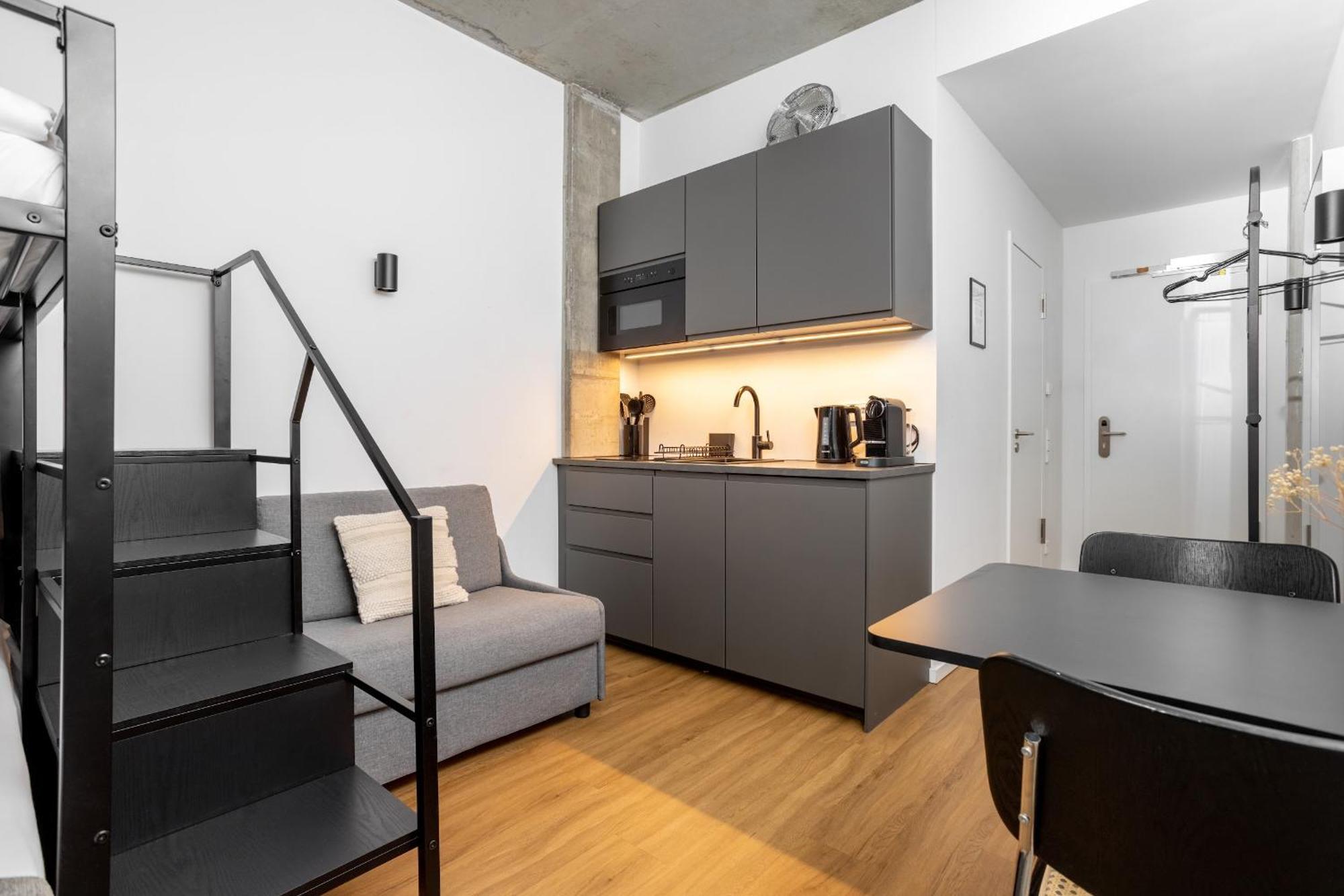 Studio Apartment